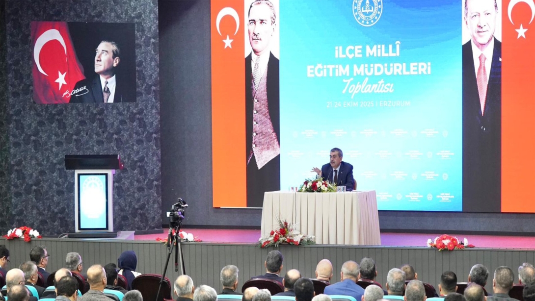 BAKAN TEKİN, ERZURUM'DA İLÇE MİLLÎ EĞİTİM MÜDÜRLERİ İLE BİR ARAYA GELDİ