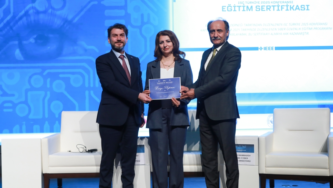 YEĞİTEK'TEN BİLGİ GÜVENLİĞİNE KATKI: BİLİŞİM TEKNOLOJİLERİ ÖĞRETMENLERİ SERTİFİKALARINI ALDI